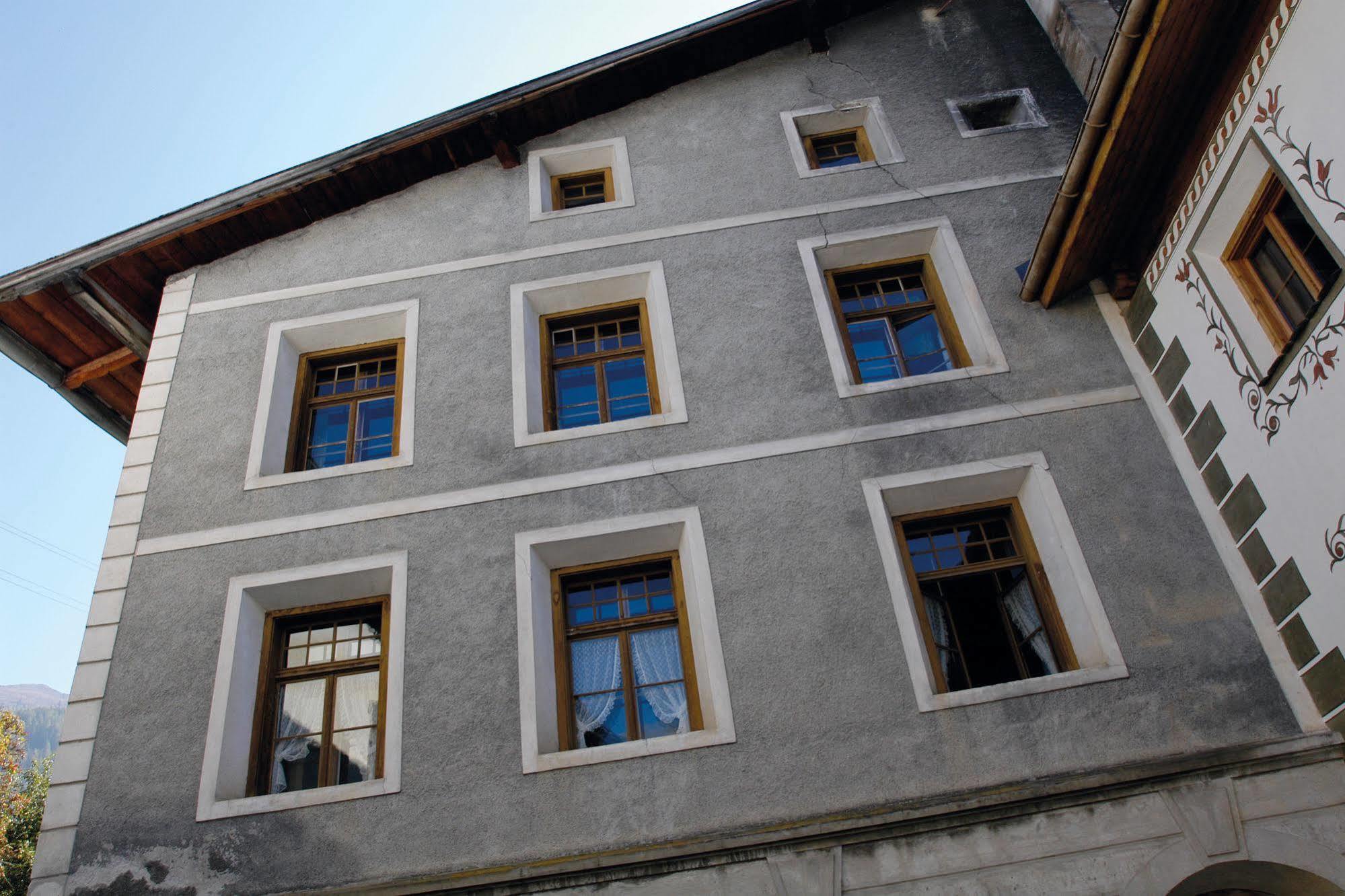 Sta-Maria Youth Hostel Santa Maria Val Muestair Εξωτερικό φωτογραφία