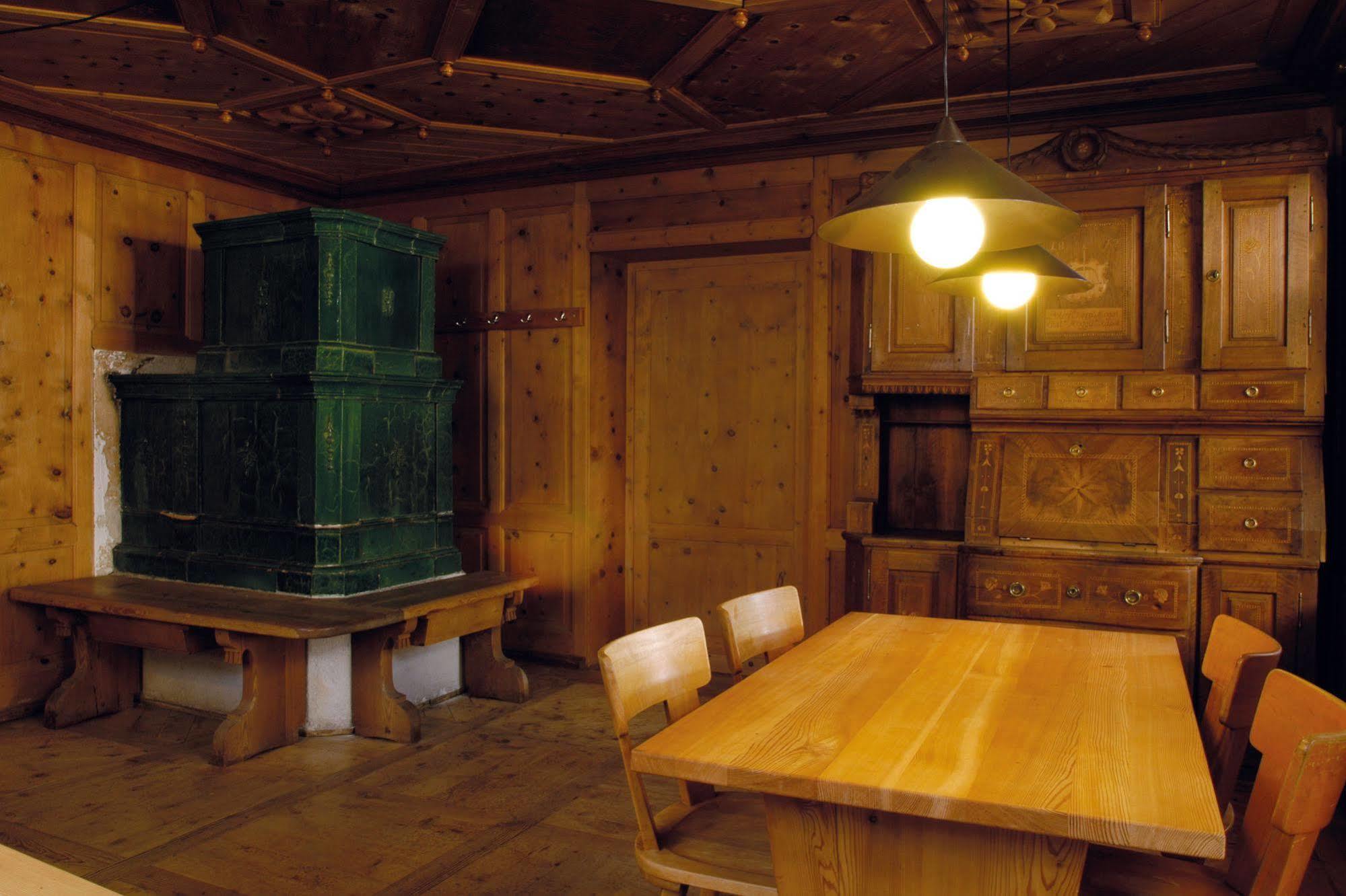 Sta-Maria Youth Hostel Santa Maria Val Muestair Εξωτερικό φωτογραφία