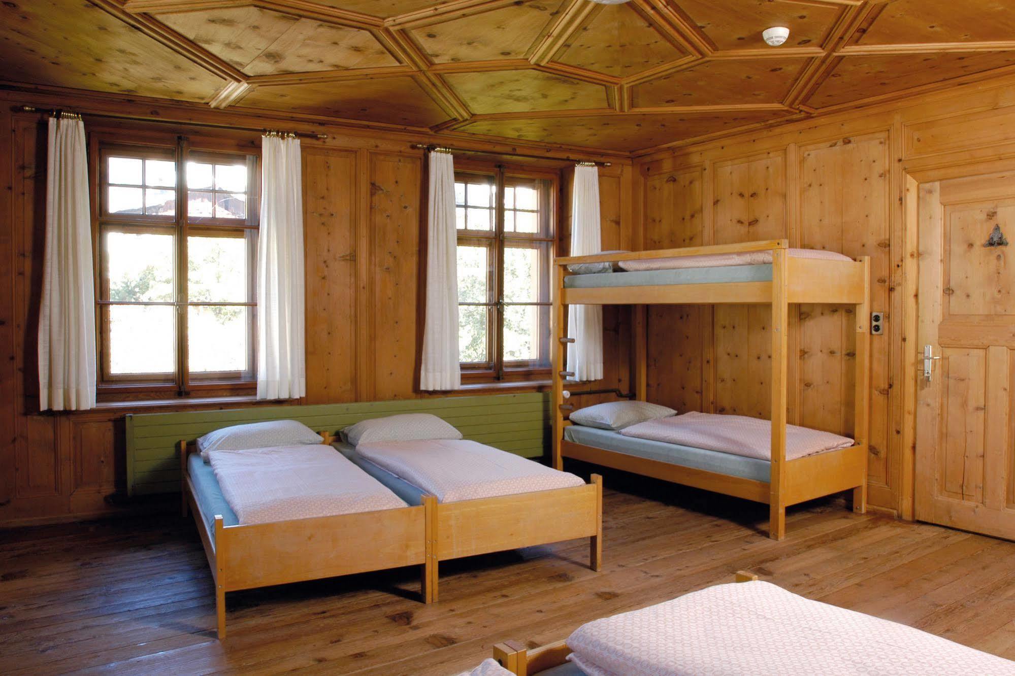 Sta-Maria Youth Hostel Santa Maria Val Muestair Εξωτερικό φωτογραφία