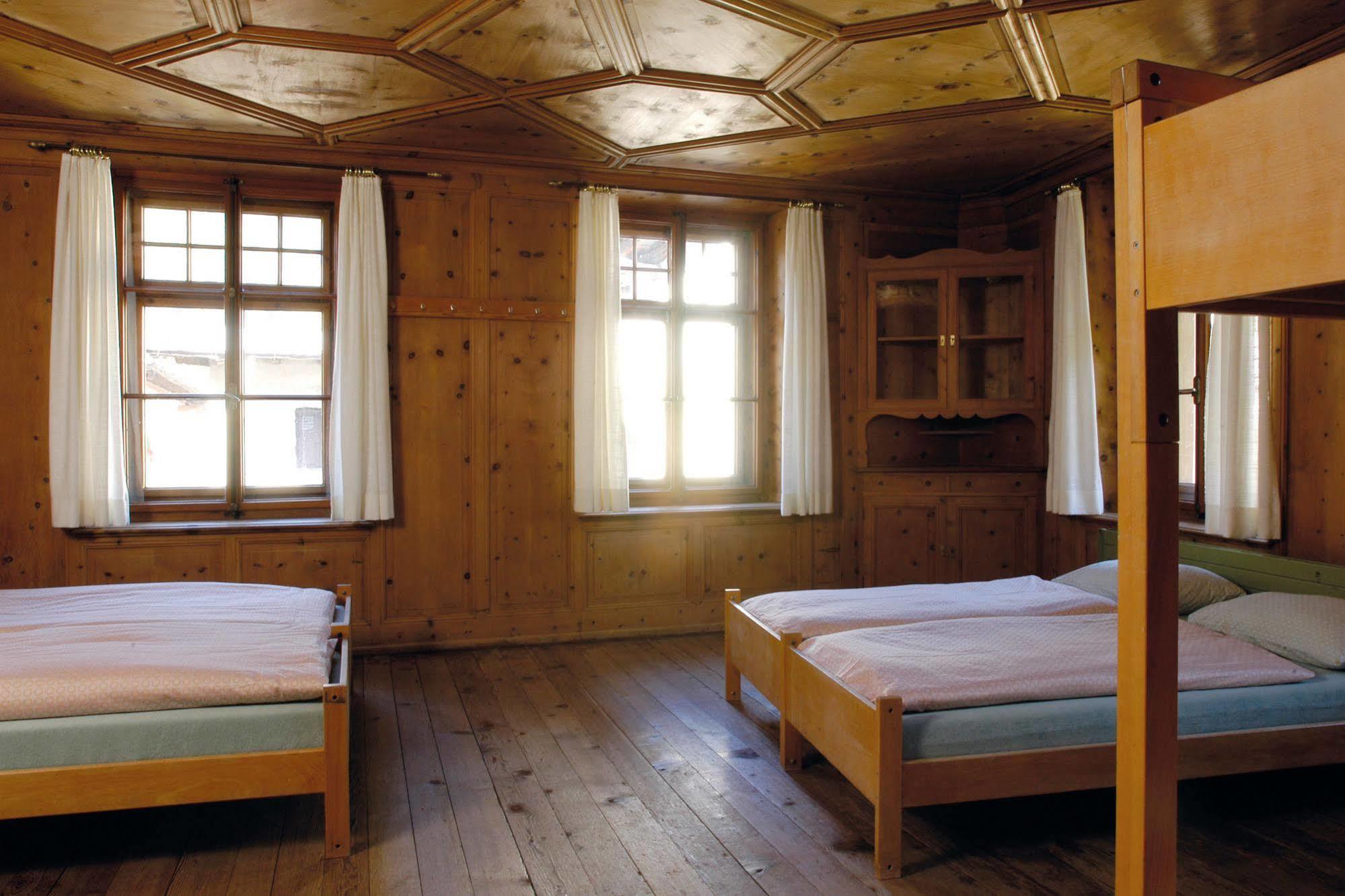 Sta-Maria Youth Hostel Santa Maria Val Muestair Εξωτερικό φωτογραφία