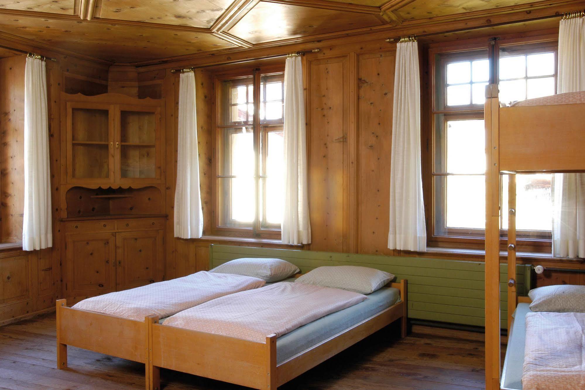 Sta-Maria Youth Hostel Santa Maria Val Muestair Εξωτερικό φωτογραφία